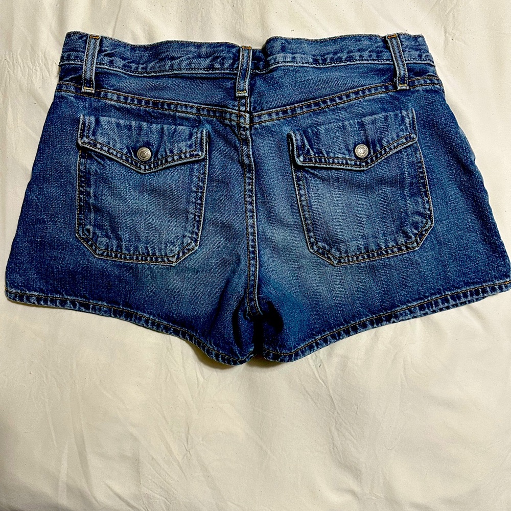 Gap jean short